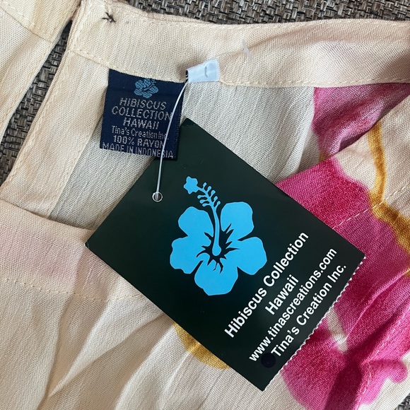 ❣️🆕Hibiscus Collection Hawaii Coverup Dress❣️ - Picture 8 of 10